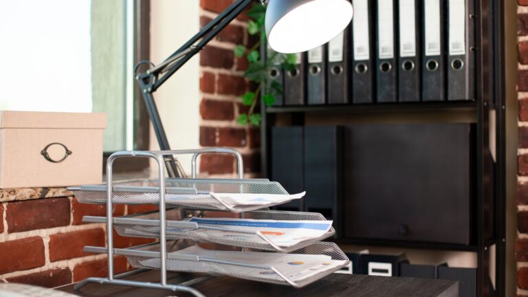 accessoires pour ranger les feuilles et classeurs